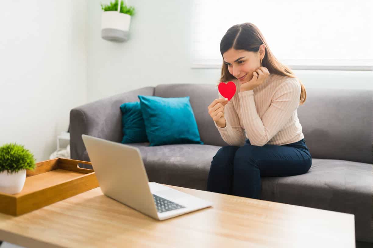 How to keep a long distance relationship alive