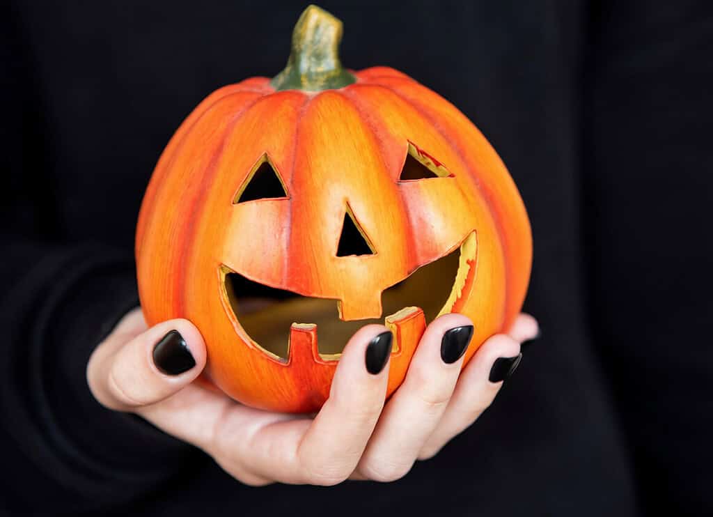 Aesthetic Halloween nails