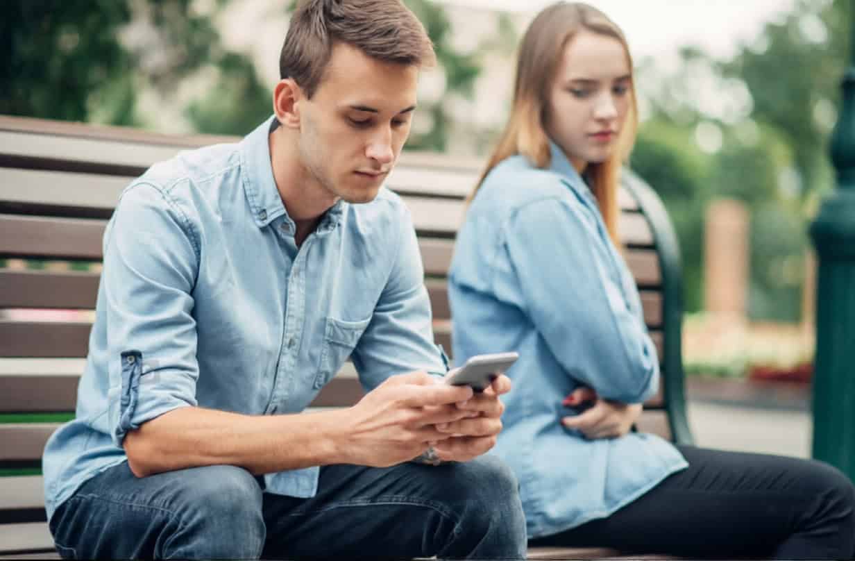 Benefits of ignoring a woman in a relationship