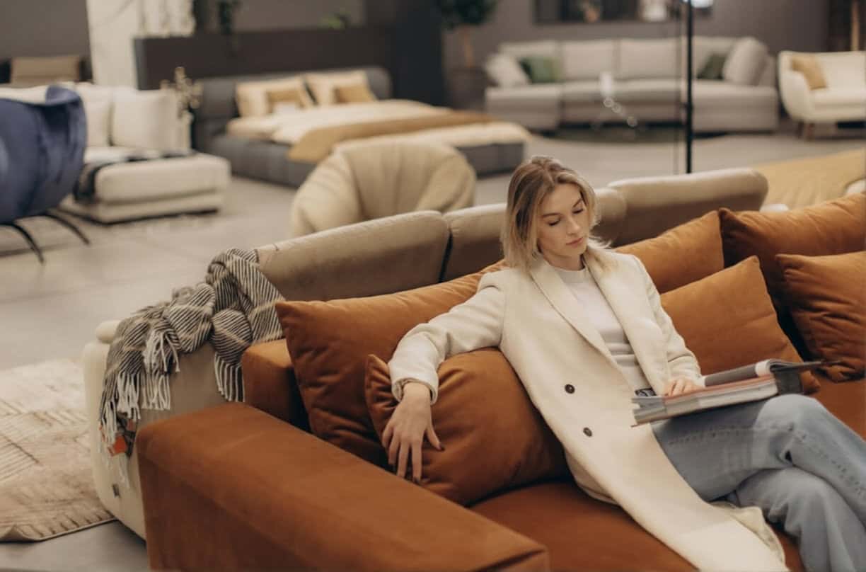 Places to find beautiful women