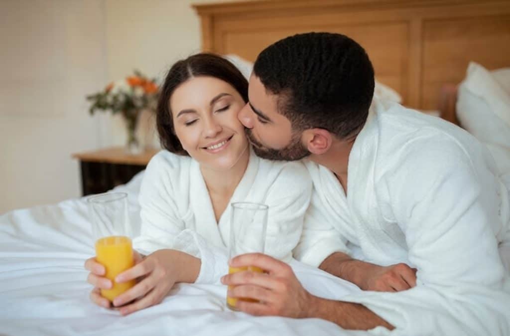 signs a man is addicted to you