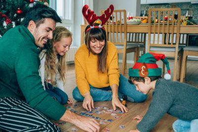 25 Absolutely Fun Games For An Awesome Family Night