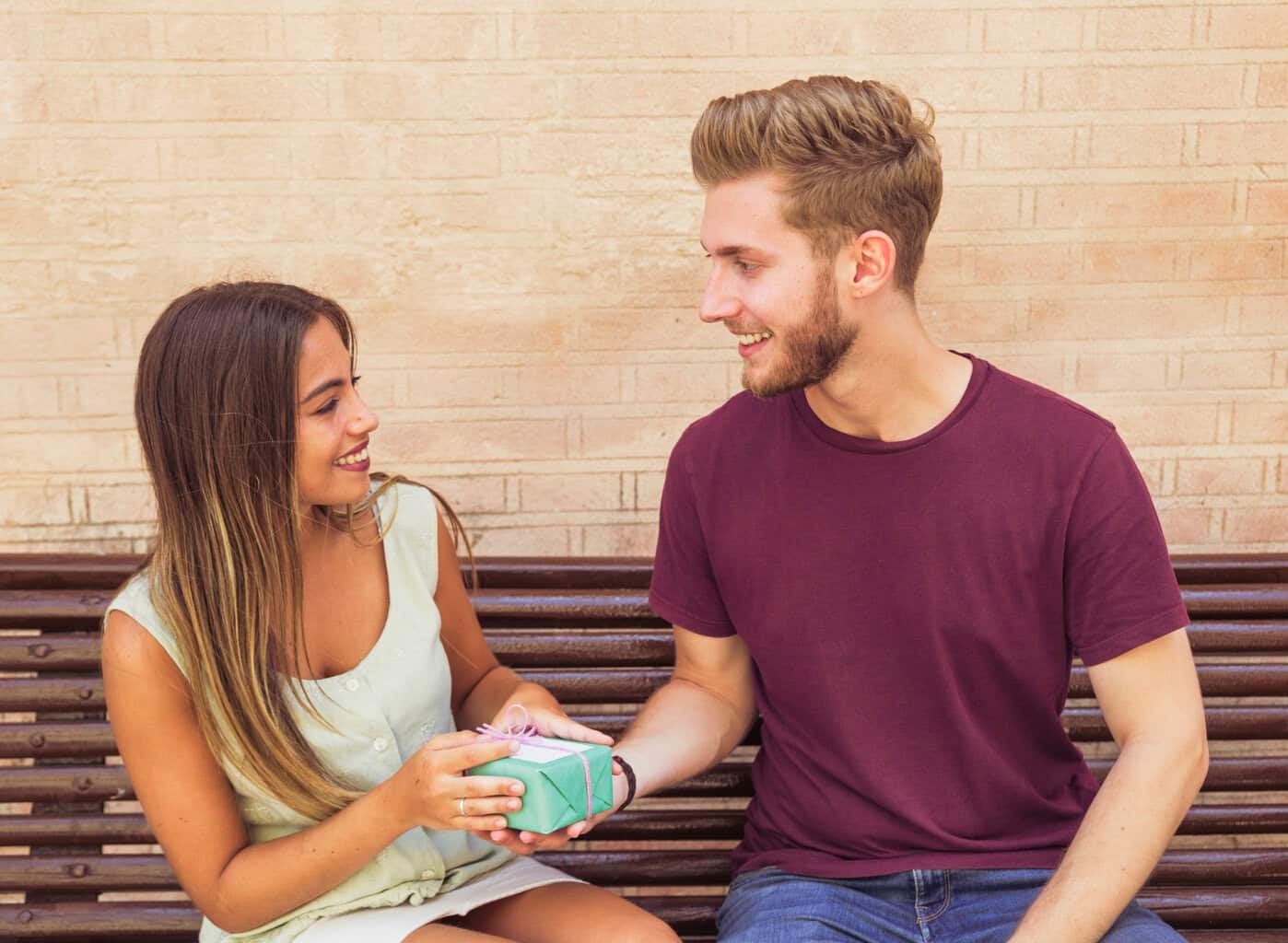 habits that instantly make you more attractive