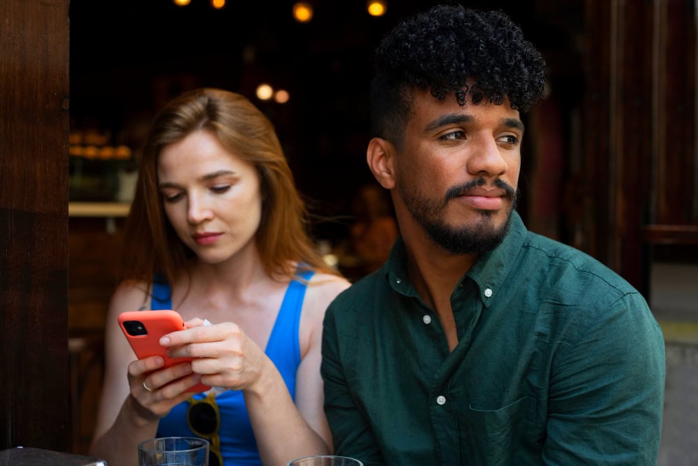 signs she still has feelings for her ex