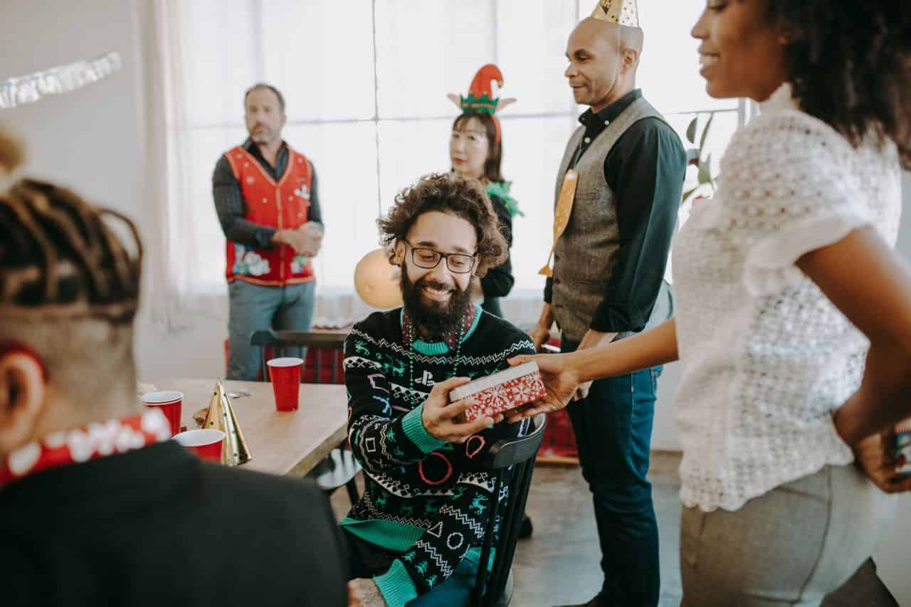 Budget-Friendly Christmas Gift Ideas For Male Coworkers