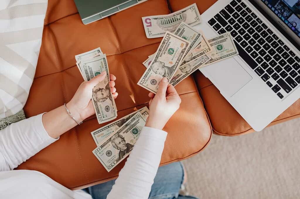 legit websites that pay you to talk to people