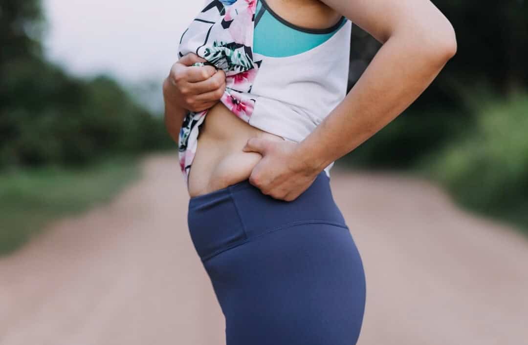 How to get rid of love handles