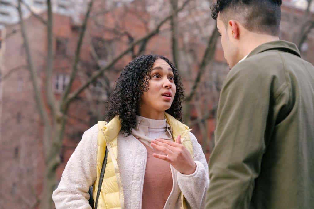 how to communicate effectively with a narcissist