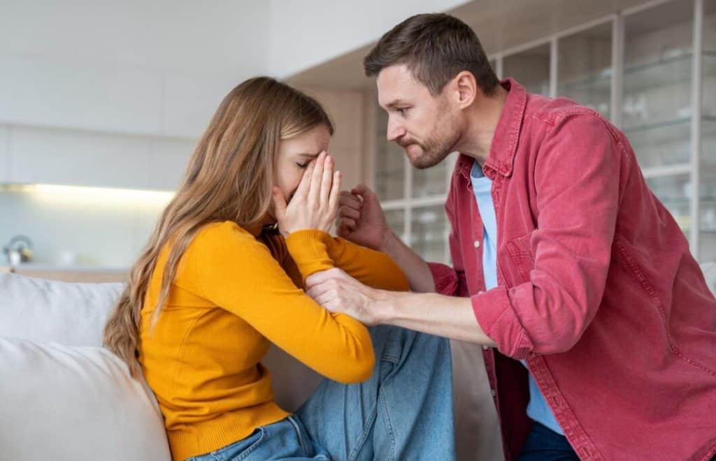 10 things that break a woman's heart in a relationship