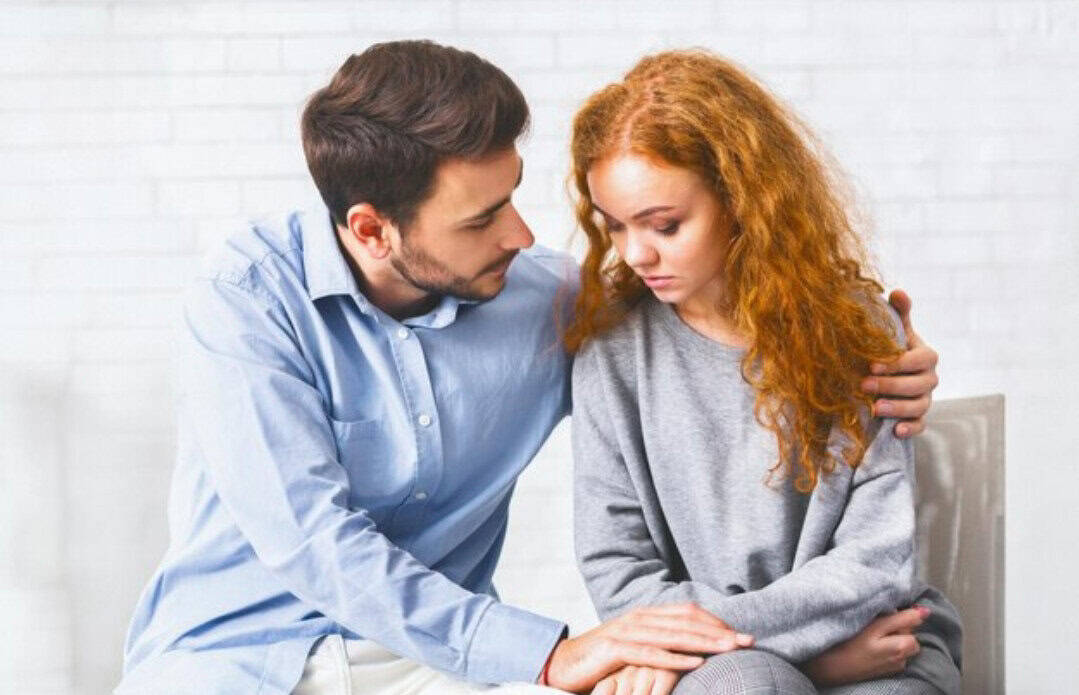 signs she still has feelings for her ex