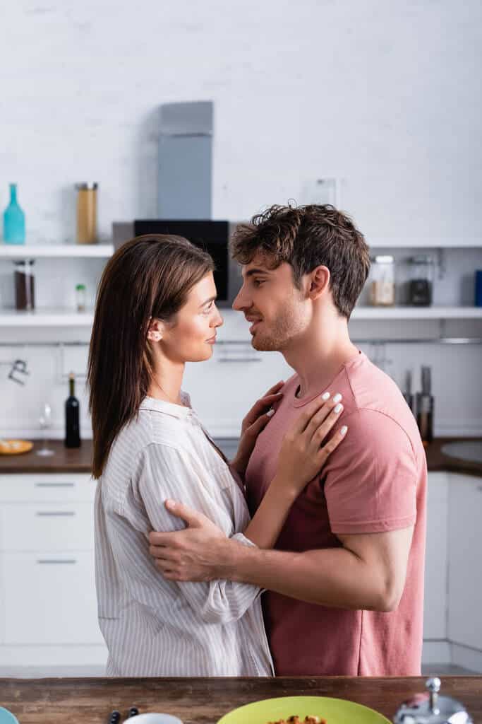 things that make men stay faithful in a relationship