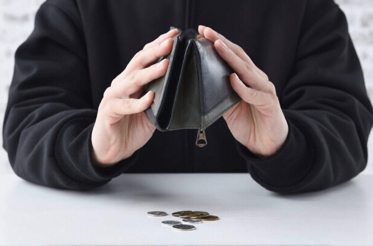 signs she only wants you for your money