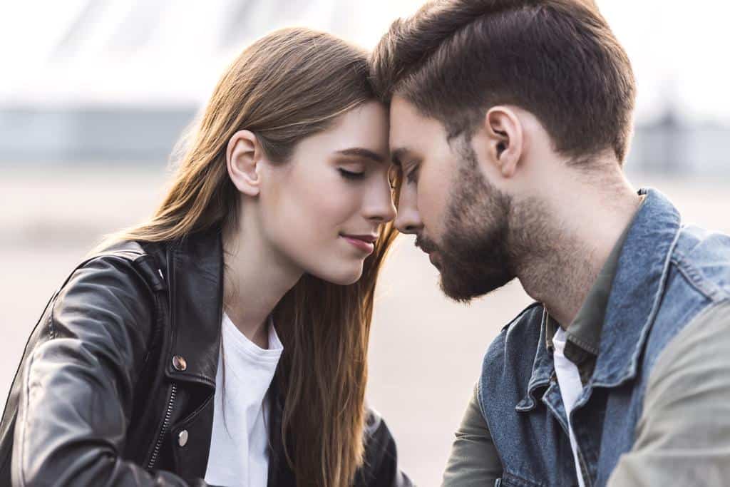 things that make men stay faithful in a relationship